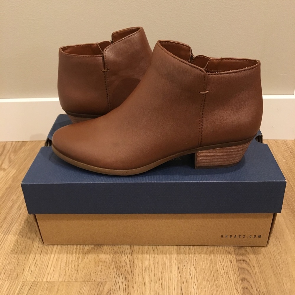 NWOT Bass & Co Nina Bootie